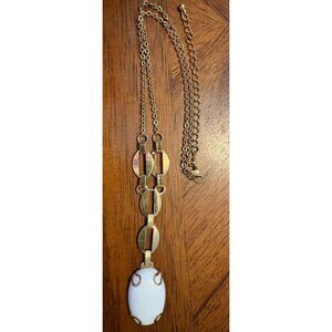 Vintage NWT Gold-Tone Chain Necklace With White Oval Pendant Lobster Clasp Closu